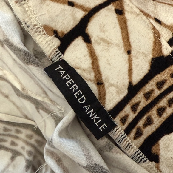 NWOT White House Black Market Black White Brown Paper bag Pocket Pants L - Picture 7 of 8